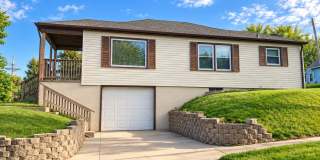 Charming 2-Bedroom Home with Spacious Backyard & Attached Garage! Gallery 1