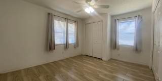 2/1.5 Beachside Bungalow Gallery 13