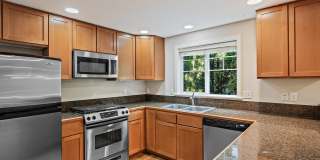 Spacious Greenwood Townhome - New Paint, Carpet and Water Heater!! Gallery 8