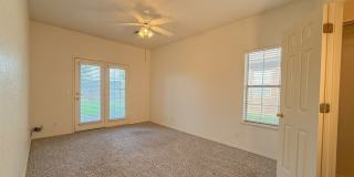 Lawncare Included! Gated Garden Home in Vintage Gardens! Gallery 19