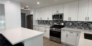 8414 Owensmouth Gallery 3