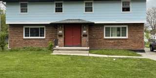 212 Sunshine Dr Gallery 1