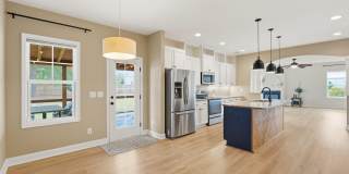 114 Sandy Springs Road Gallery 19