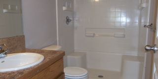 Beautiful 5 Bedroom Home in Heart of Loveland Gallery 15