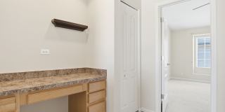 228 STATION PARK Circle Gallery 16