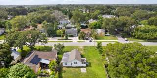 $1795 3br/1bath CUTE House w/ HUGE YARD Gallery 5
