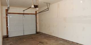 4 Bedrooms & 2.5 Bathrooms Gallery 23
