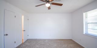 203 Schuerenberg Street Gallery 10