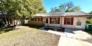*COMING SOON* Cozy & Convenient – 3 Bedroom Home Near Shopping & Highways! Gallery 3