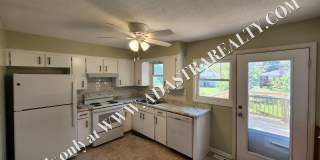 Nice Updated 2 Bed 1.5 Bath Duplex in Basehor-Available NOW!! Gallery 12