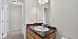 Clean 2 Bedroom. 2 bath apartment Gallery 22