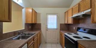 RENT REDUCTION - AVAILABLE NOW! Gallery 5