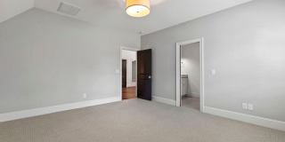 523 Vick Avenue Gallery 28