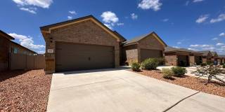 Luxury 3/2 duplex in NBTX Gallery 1