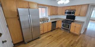 5809 N Whipple St Gallery 9