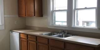 5 Bed 2 Bath House 1 block from Kirkwood ***AVAILABLE AUG 2027*** Gallery 15