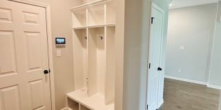Spacious Family Home in Kathleen Gallery 15