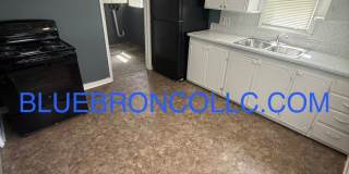 Newly remodeled! Fresh paint and beautiful hardwood floors Gallery 3