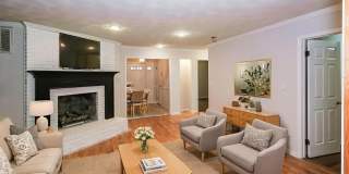 Beautiful Single Family Rambler with Huge Yard and Off Street Parking Gallery 1