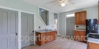 673 E Sycamore St. Gallery 10