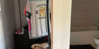 August Move In! 1 Bed, 1 Bath Garage Apartment near Downtown Bryan Gallery 6