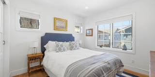 Modern Furnished Balboa Peninsula Beach House with Rooftop Deck Gallery 20