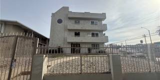 400 N Hobart Boulevard Gallery 21