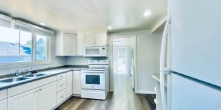 Renovated 4 bedroom 2 bath Home with Plenty of Space! Gallery 5