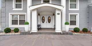 10904 GAINSBOROUGH Road Gallery 1