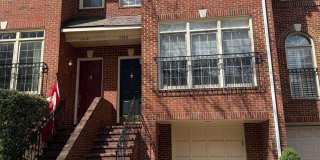 1516 N COLONIAL Terrace Gallery 1