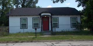 923 Linn Street 923 Linn Street Gallery 1