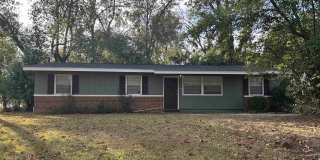 330 Meadowbrook Lane Gallery 1
