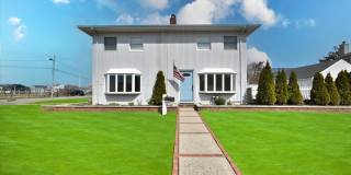 9 Cabot Rd W Gallery 1