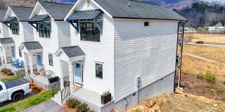 51 Cottonwood St Gallery 1