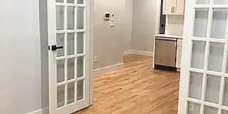 225 Halsey Gallery 8