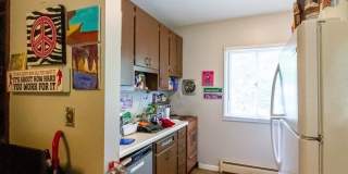 PRELEASING for AUGUST! Close to Campus Gallery 10