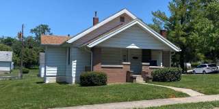 3 BR 2 Bath House - 5 minutes from IU Bloomington!  FALL 2027 Gallery 1