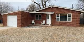 Beautiful Brick 3 Bed 1 Bath Ranch House Gallery 1