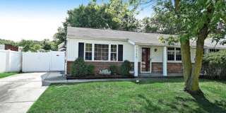 Updated 3 Bed Rancher with Fenced Yard in Pasadena Gallery 1