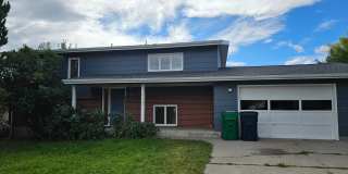 Beautiful 4 Bed 2.5 Bath SFH Available Now! Pet Friendly! Gallery 1