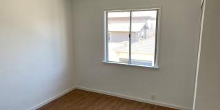 Manhattan Ave 707 Gallery 2