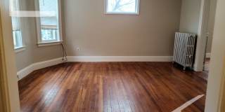 Nice 2 bed in JP Gallery 8