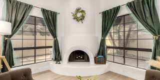 Great 2 bed/2 bath at the Point South Mountain Gallery 10