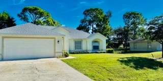 Single Family home located in the desirable neighborhood of San Carlos Park Gallery 1