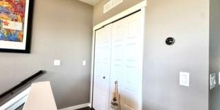IMMACULATE TOWNHOME WITH 2 CAR ATTACHED GARAGE Gallery 15