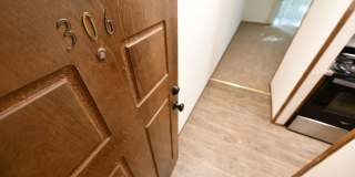 1p042 - Staten Property Gallery 3