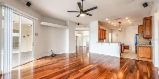 Captivating 4 Bedroom, 2 bath Pool/Lake home Gallery 12