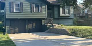 1701 Ne Patterson Dr Gallery 2