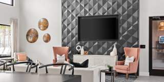 The Sophia Gallery 47