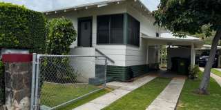 Charming 2/1/2 House on Hinano St. in the Kaimuki/Diamond Head area Gallery 1